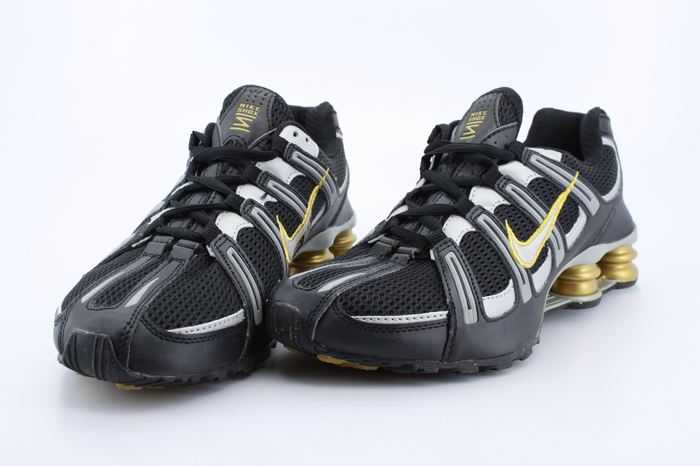 nike shox nouveau style